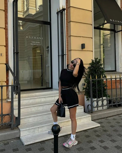 Turn Heads This Summer with a Trendy Y2K 2-Piece Set That Effortlessly Elevates Your Look