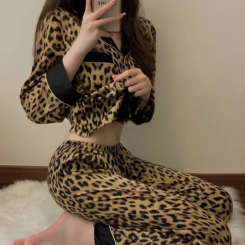 Leopard Print Pajama Set for Women – Elegant Two-Piece Spring & Autumn Homewear
