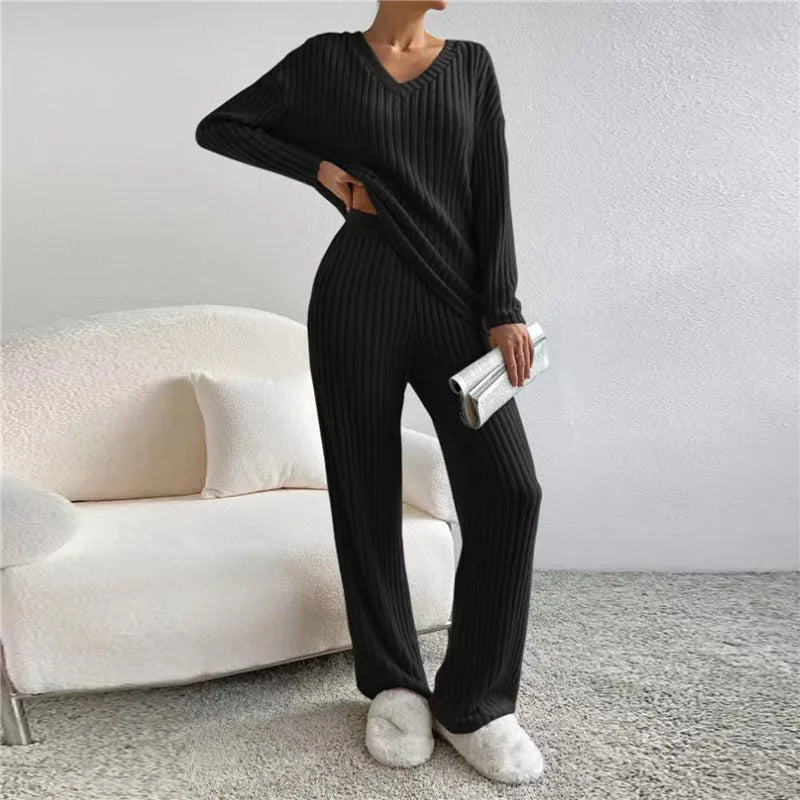 Women’s loungewear set – comfortable two-piece pyjama lounge outfit