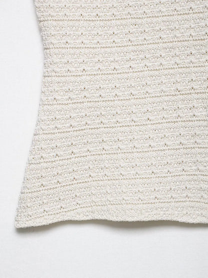 Women’s Knitted Vest with V-Neck and Jewel Buttons – Elegant, Timeless & Versatile