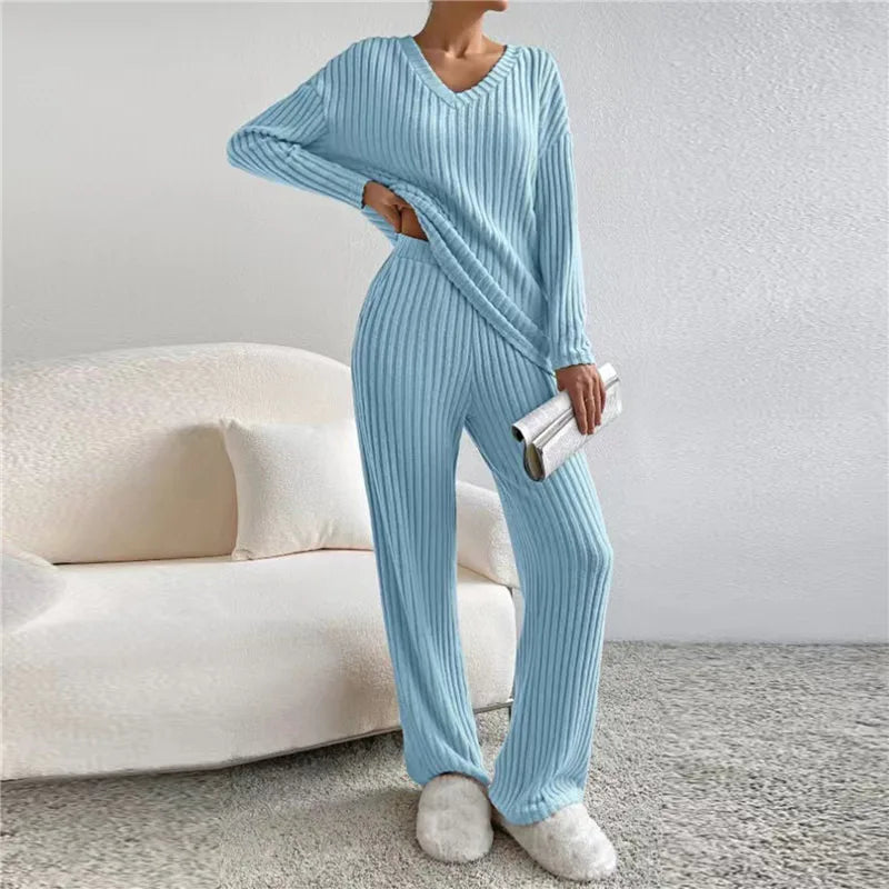 Women’s loungewear set – comfortable two-piece pyjama lounge outfit